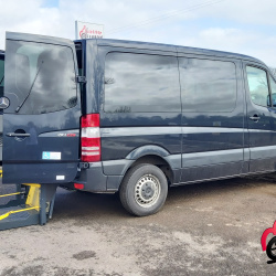 LO13 GVD Mercedes Sprinter Drive from